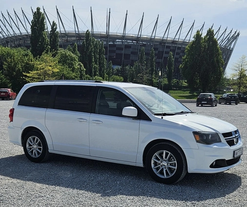 Dodge Grand Caravan cena 71999 przebieg: 165550, rok produkcji 2019 z Warszawa małe 704